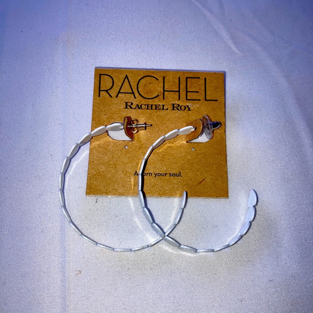 New RACHEL Roy Stud Semi Hoops Heart White Classic Fashion Earrings